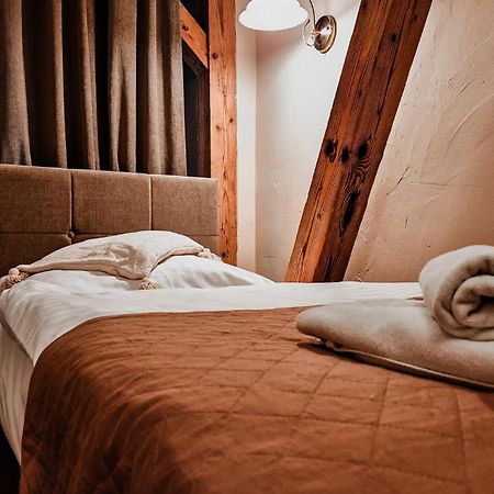 Hotel Zamkowy Mlyn Krapkowice Ngoại thất bức ảnh