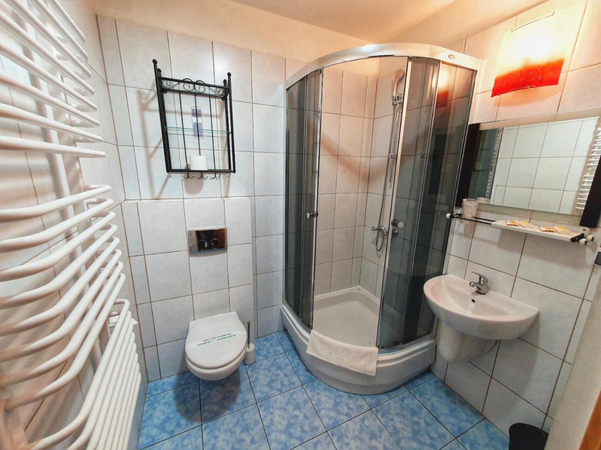 Hotel Zamkowy Mlyn Krapkowice Ngoại thất bức ảnh