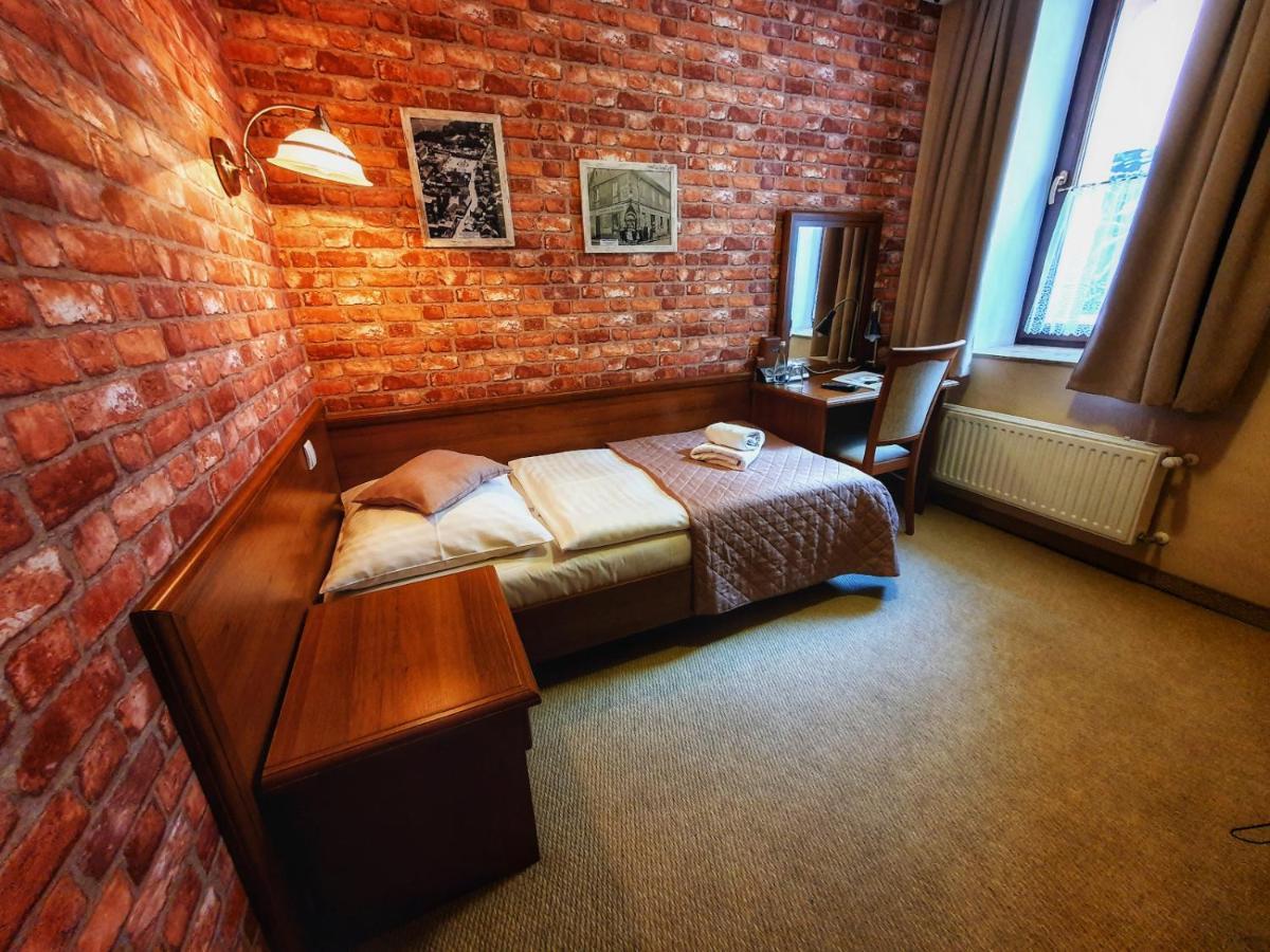 Hotel Zamkowy Mlyn Krapkowice Ngoại thất bức ảnh